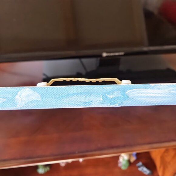 Quiet - Picture 4 of 4